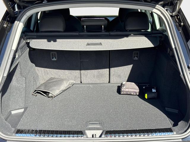 Audi / Q5 / Schwarz / / / QUATTRO+NAVI+KAMERA+AHK+PANO+SHZ+PDC+ACC