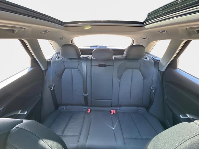 Audi / Q5 / Schwarz / / / QUATTRO+NAVI+KAMERA+AHK+PANO+SHZ+PDC+ACC