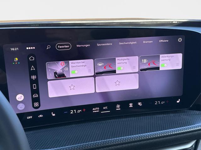 Audi / Q5 / Schwarz / / / QUATTRO+NAVI+KAMERA+AHK+PANO+SHZ+PDC+ACC