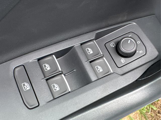 Volkswagen / T-Cross / / / / NAVI+SHZ+MATRIX+ACC+KAMERA+18''ALU, Beispielbilder, ggf. teilweise mit Sonderausstattung