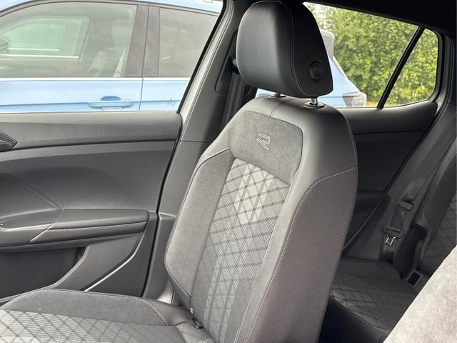 Volkswagen / T-Cross / / / / NAVI+SHZ+MATRIX+ACC+KAMERA+18''ALU, Beispielbilder, ggf. teilweise mit Sonderausstattung