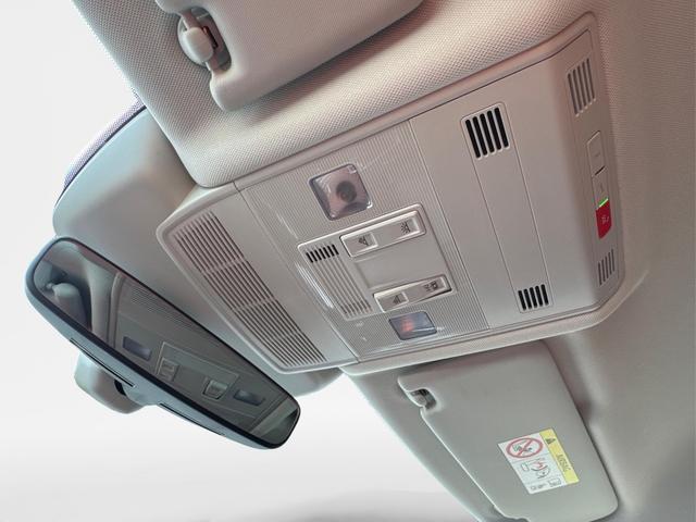 Volkswagen / T-Cross / / / / (Life+) SHZ+ACC+KAMERA+APP+KLIMA+LED+17'' ALU