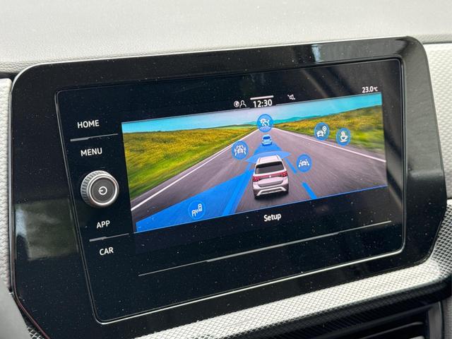 Volkswagen / T-Cross / / / / (Life+) SHZ+ACC+KAMERA+APP+KLIMA+LED+17'' ALU