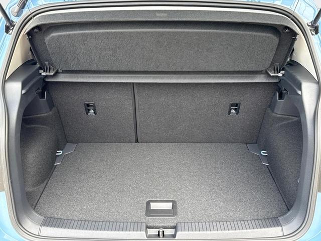 Volkswagen / T-Cross / / / / (Life+) SHZ+ACC+KAMERA+APP+KLIMA+LED+17'' ALU