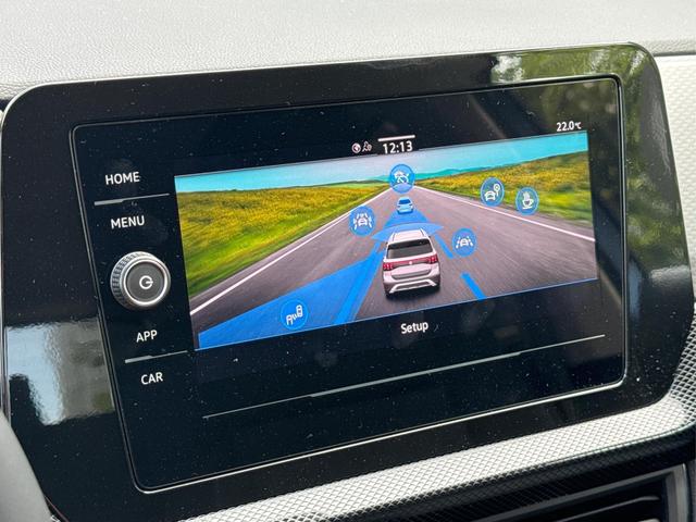 Volkswagen / T-Cross / / / / (Life+) SHZ+ACC+KAMERA+APP+KLIMA+LED+17'' ALU