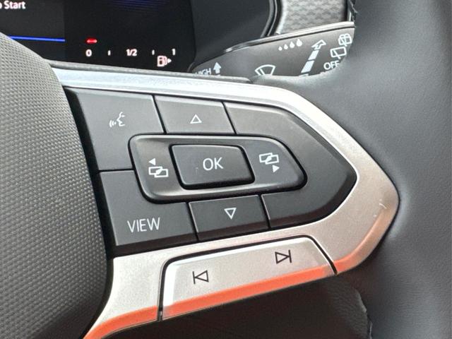 Volkswagen / T-Cross / / / / (Life+) SHZ+ACC+KAMERA+APP+KLIMA+LED+17'' ALU