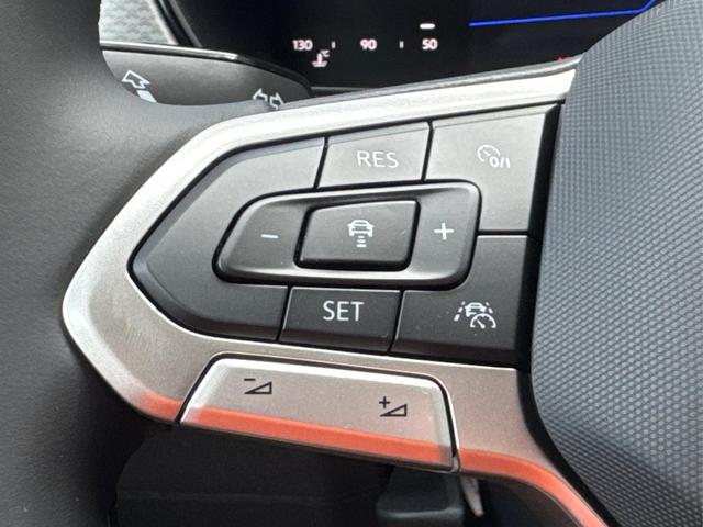 Volkswagen / T-Cross / / / / (Life+) SHZ+ACC+KAMERA+APP+KLIMA+LED+17'' ALU