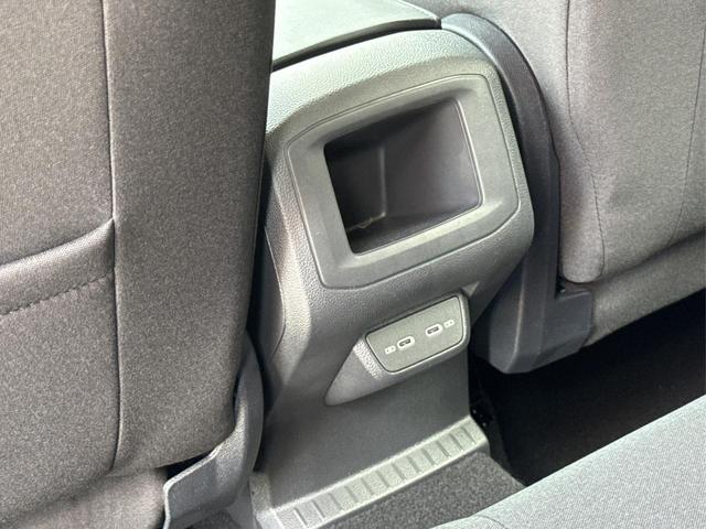 Volkswagen / T-Cross / / / / (Life+) SHZ+ACC+KAMERA+APP+KLIMA+LED+17'' ALU