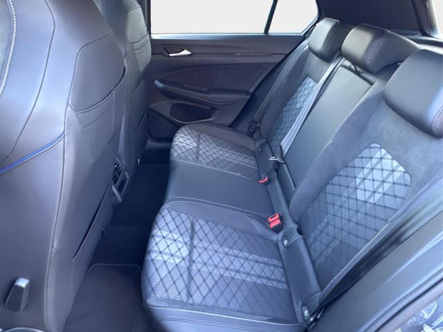 Volkswagen / Golf / Grau / / / PANO+LED-PLUS+ACC+SHZ+KEYLESS+KAMERA+18 ALU, Beispielbilder, ggf. teilweise mit Sonderausstattung