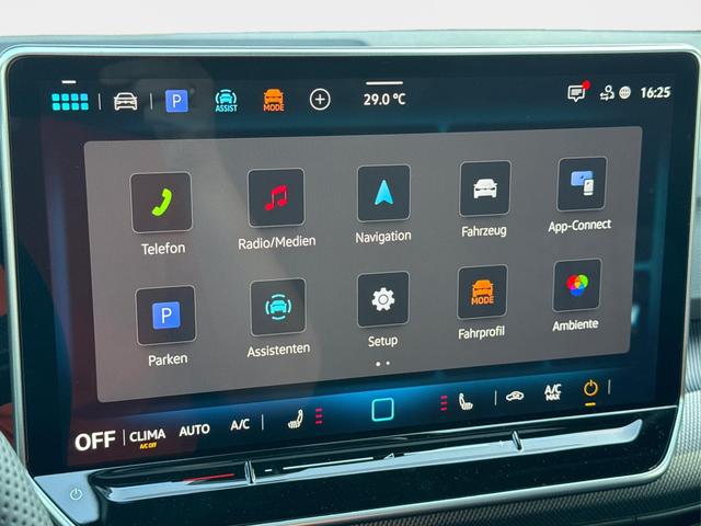 Volkswagen / Golf / Grau / / / PANO+LED-PLUS+ACC+SHZ+KEYLESS+KAMERA+18 ALU, Beispielbilder, ggf. teilweise mit Sonderausstattung