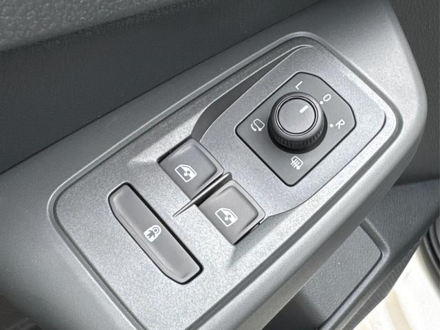 Volkswagen / Caddy Maxi / Wei&szlig; / / / Caddy Maxi KAMERA+APP+PDC+ACC+LANE ASSIST, Beispielbilder, ggf. teilweise mit Sonderausstattung