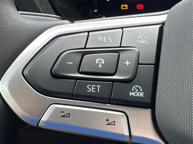 Volkswagen / Caddy Maxi / Wei&szlig; / / / Caddy Maxi KAMERA+APP+PDC+ACC+LANE ASSIST, Beispielbilder, ggf. teilweise mit Sonderausstattung