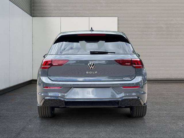Volkswagen / Golf / Grau / / / LED-PLUS+ACC+SHZ+KEYLESS+KAMERA+18 ALU, Alle Fotos k&ouml;nnen Beispielbilder sein und aufpreispflichtige Extras enthalten, die genaue Ausstattung entnehmen Sie bitte dem Beschreibungstext. 