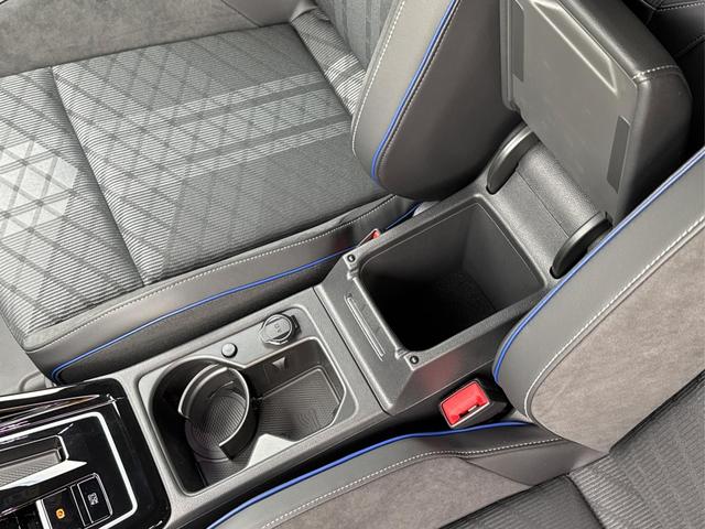 Volkswagen / Golf / Grau / / / LED-PLUS+ACC+SHZ+KEYLESS+KAMERA+18 ALU, Beispielbilder, ggf. teilweise mit Sonderausstattung