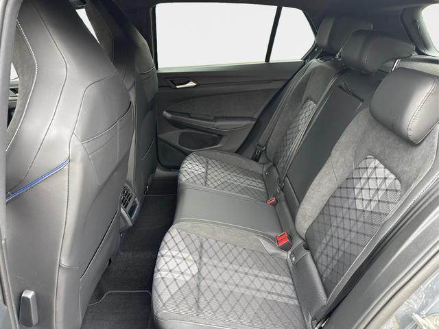 Volkswagen / Golf / Grau / / / LED-PLUS+ACC+SHZ+KEYLESS+KAMERA+18 ALU, Beispielbilder, ggf. teilweise mit Sonderausstattung