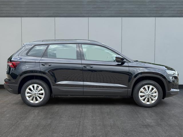 Skoda / Karoq / Schwarz / / / AHK+LED+KAMERA+PDC+ACC, Beispielbilder, ggf. teilweise mit Sonderausstattung