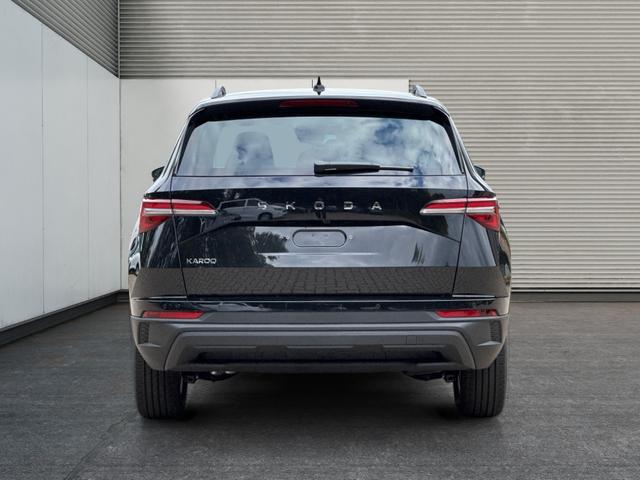 Skoda / Karoq / Schwarz / / / AHK+LED+KAMERA+PDC+ACC, Beispielbilder, ggf. teilweise mit Sonderausstattung
