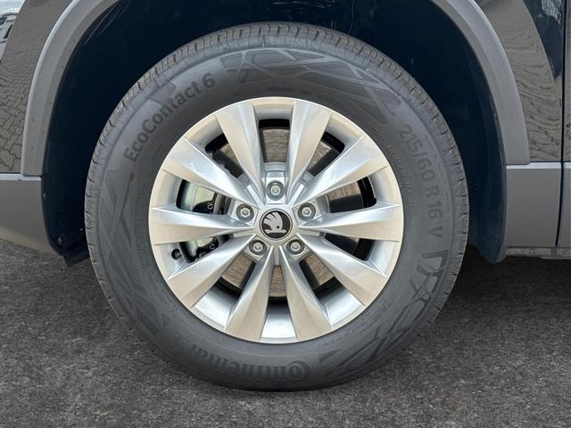 Skoda / Karoq / Schwarz / / / AHK+LED+KAMERA+PDC+ACC, Beispielbilder, ggf. teilweise mit Sonderausstattung