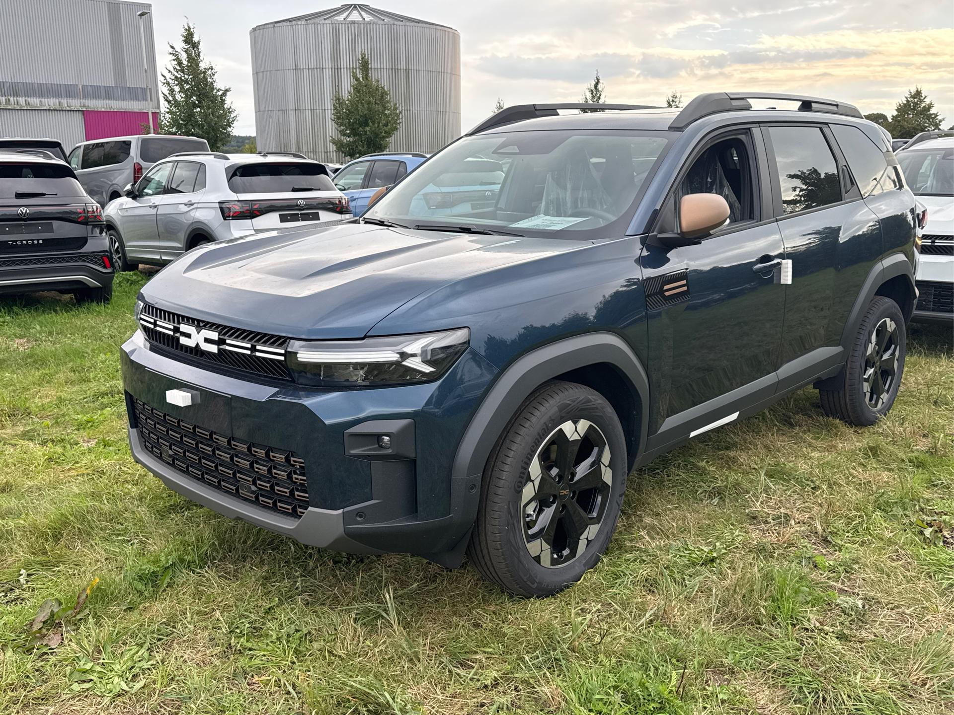 Dacia / Bigster / Blau /  /  / PANO+NAVI+ARKAMYS+KAMERA+SHZ+LED+18ALU