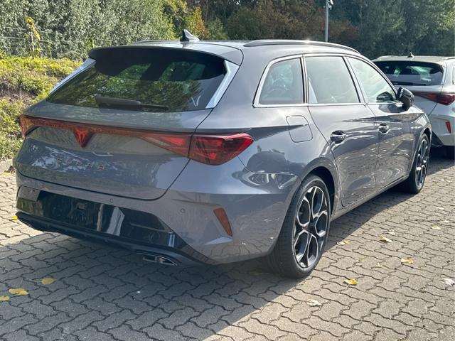 Cupra / Leon Sportstourer / Grau / / / ST AHK+NAVI+eHK+KAMERA+ACC+SHZ+18 ALU+LED