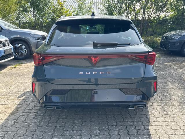 Cupra / Leon Sportstourer / Blau / / / ST AHK+NAVI+eHK+KAMERA+ACC+SHZ+18 ALU+LED, Beispielbilder, ggf. teilweise mit Sonderausstattung