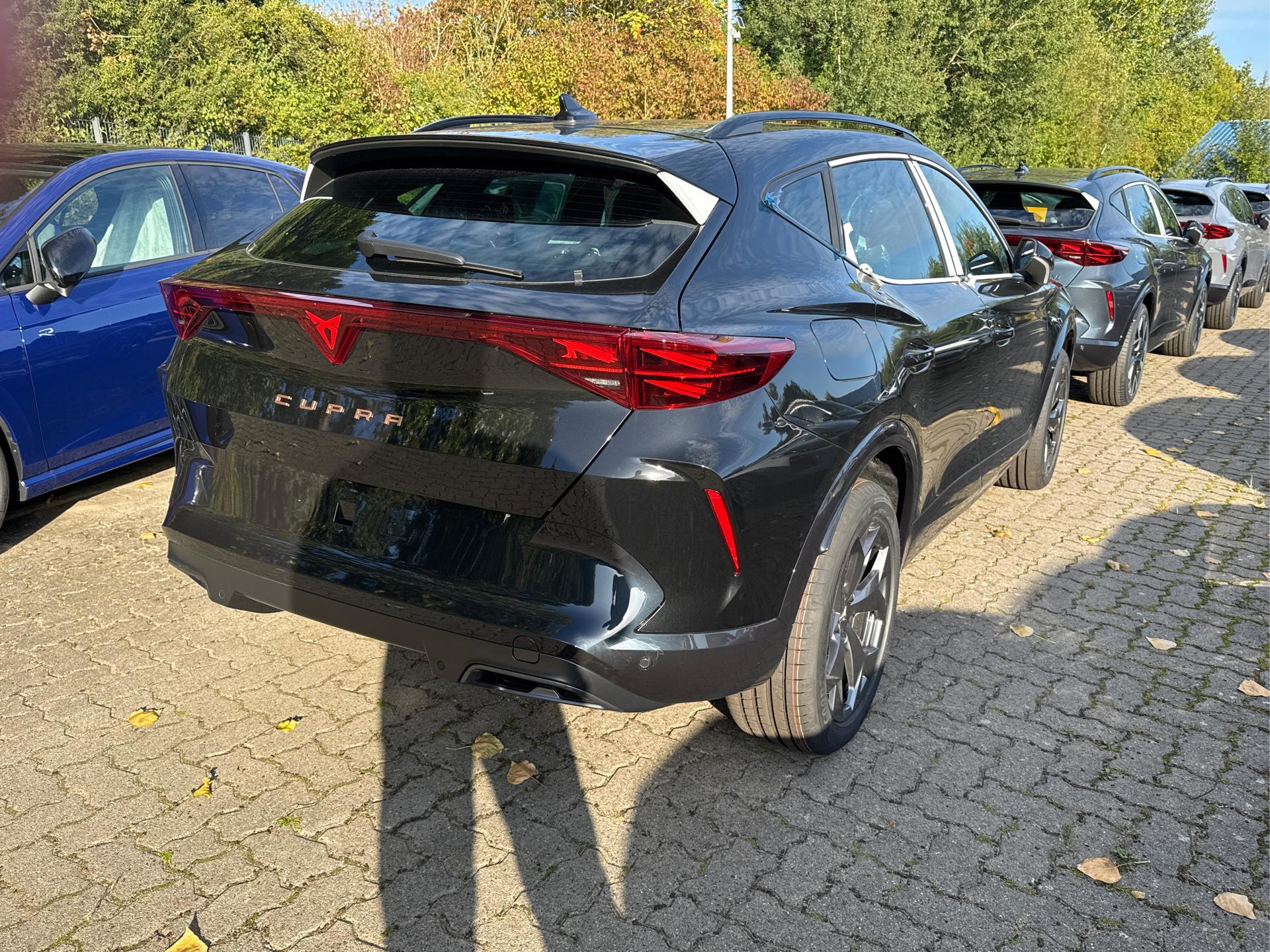 Cupra / Formentor / Schwarz /  /  / 4x4 AHK+eHK+NAVI+KAMERA+ACC+SHZ+18 ALU