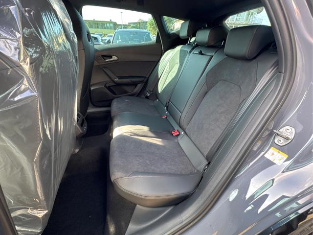Cupra / Formentor / Grau / / / 4x4 AHK+NAVI+KAMERA+eHK+KESSY+ACC+19 ALU+LED+FULL LINK, Beispielbilder, ggf. teilweise mit Sonderausstattung