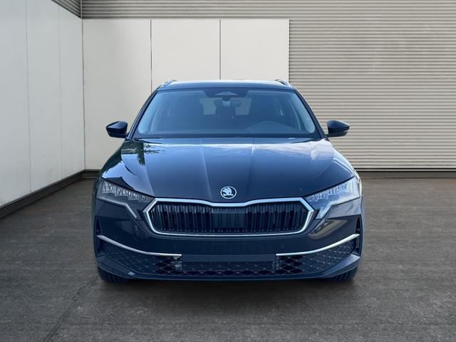 Skoda Octavia Combi - Selection ACC+AHK+eHK+KAM+PDC+LED+17" ALU+SHZ