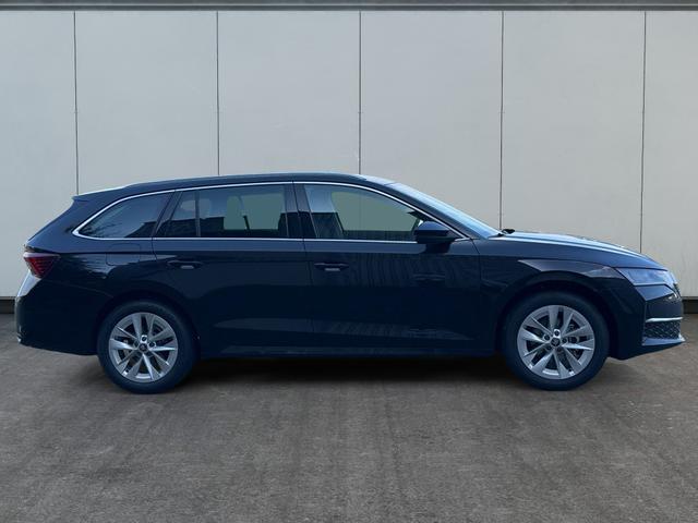 Skoda / Octavia Combi / Schwarz / / / ACC+AHK+eHK+KAM+PDC+LED+17 ALU+SHZ