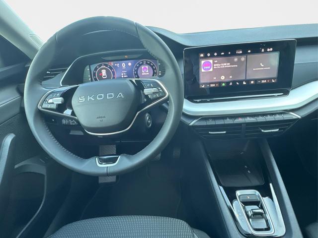 Skoda / Octavia Combi / Schwarz / / / ACC+AHK+eHK+KAM+PDC+LED+17 ALU+SHZ, Beispielbilder, ggf. teilweise mit Sonderausstattung