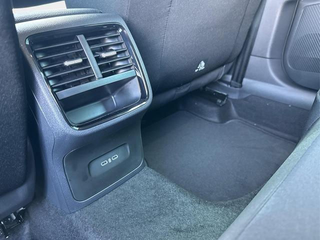 Skoda / Octavia Combi / Grau / / / ACC+AHK+eHK+KAM+PDC+LED+17 ALU+SHZ