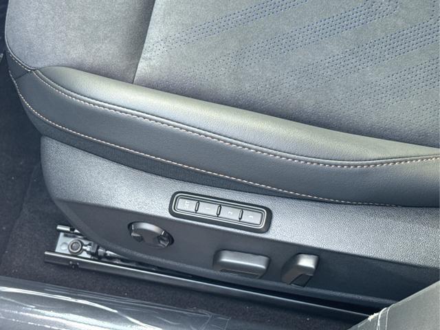 Cupra / Formentor / Grau / / / 4x4 AHK+NAVI+KAMERA+eHK+KESSY+ACC+19 ALU+LED+FULL LINK, Beispielbilder, ggf. teilweise mit Sonderausstattung