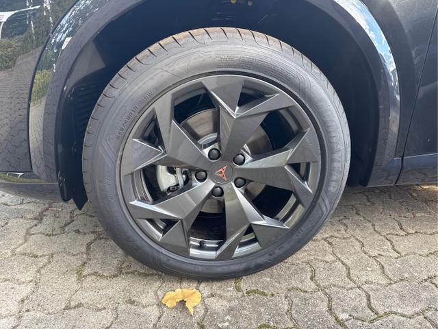 Cupra / Formentor / Schwarz / / / 4x4 AHK+eHK+NAVI+KAMERA+ACC+SHZ+18 ALU, Beispielbilder, ggf. teilweise mit Sonderausstattung