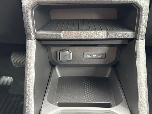 Dacia / Bigster / Gr&uuml;n / / / SHZ+KLIMA+PDC+KAMERA+LED+17 ALU, Beispielbilder, ggf. teilweise mit Sonderausstattung