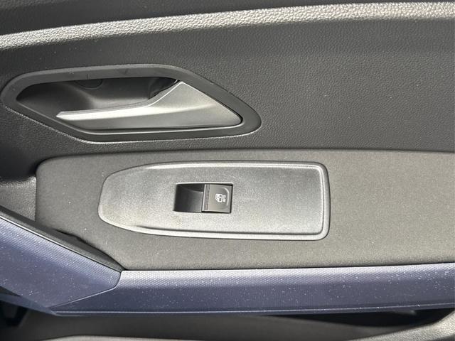 Dacia / Bigster / Grau / / / SHZ+KLIMA+PDC+KAMERA+LED+17 ALU, Beispielbilder, ggf. teilweise mit Sonderausstattung