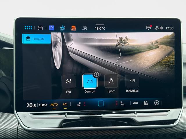 Volkswagen / Golf / Blau / / / PANO+LED-PLUS+ACC+SHZ+KEYLESS+KAMERA+18 ALU, Beispielbilder, ggf. teilweise mit Sonderausstattung