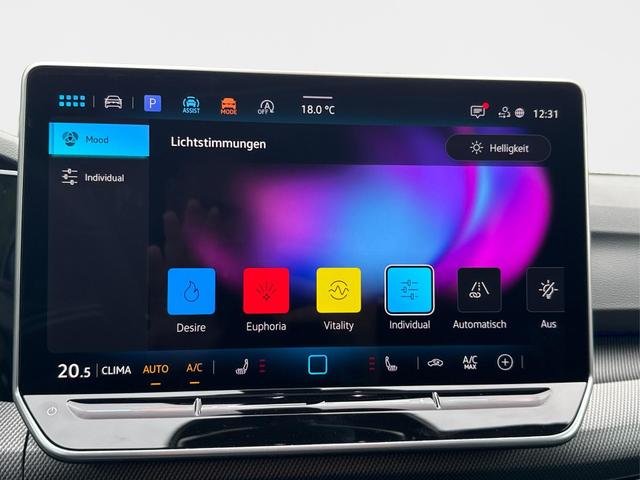 Volkswagen / Golf / Blau / / / PANO+LED-PLUS+ACC+SHZ+KEYLESS+KAMERA+18 ALU, Beispielbilder, ggf. teilweise mit Sonderausstattung