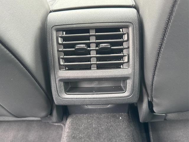 Volkswagen / Golf / Blau / / / PANO+LED-PLUS+ACC+SHZ+KEYLESS+KAMERA+18 ALU, Beispielbilder, ggf. teilweise mit Sonderausstattung