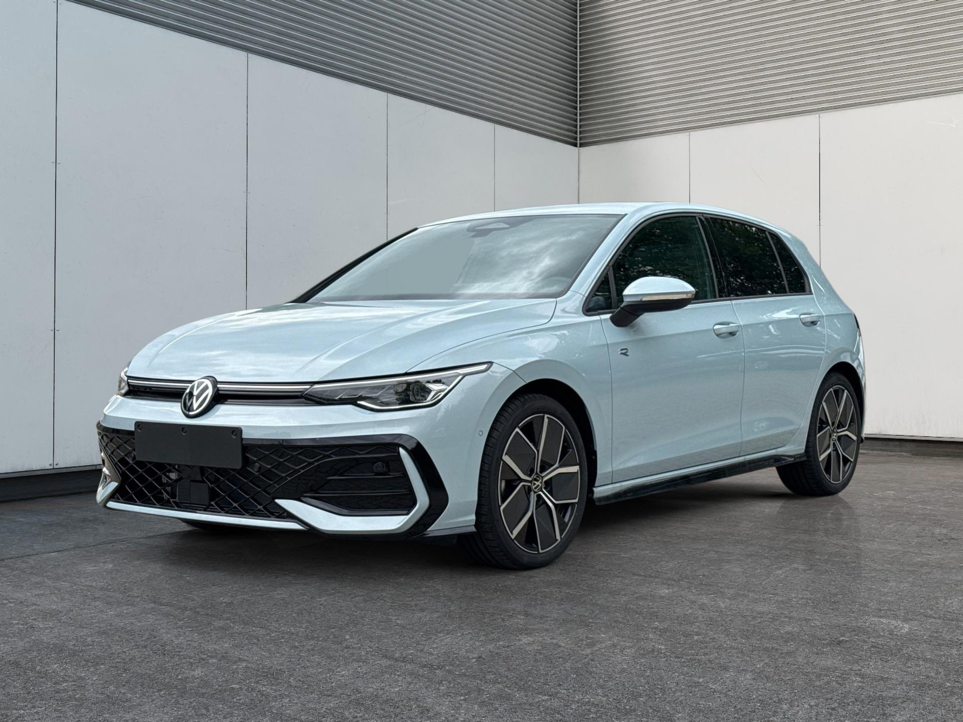Volkswagen / Golf / Blau /  /  / LED-PLUS+ACC+SHZ+KEYLESS+KAMERA+18 ALU