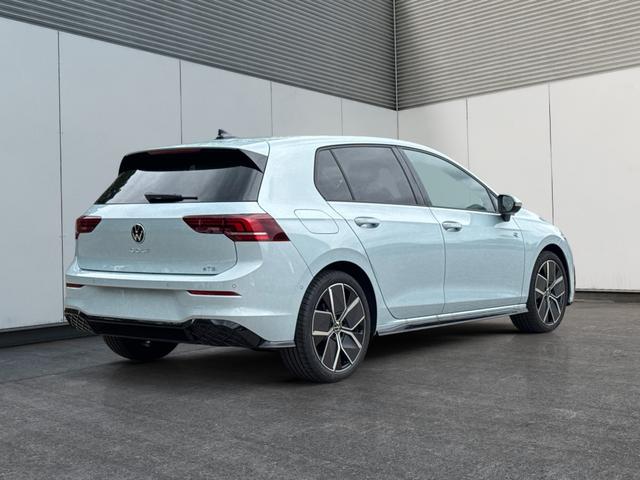 Volkswagen / Golf / Blau / / / LED-PLUS+ACC+SHZ+KEYLESS+KAMERA+18 ALU, Beispielbilder, ggf. teilweise mit Sonderausstattung