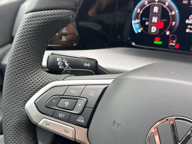 Volkswagen / Golf / Blau / / / LED-PLUS+ACC+SHZ+KEYLESS+KAMERA+18 ALU, Beispielbilder, ggf. teilweise mit Sonderausstattung