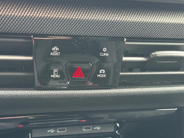 Volkswagen / Golf / Blau / / / LED-PLUS+ACC+SHZ+KEYLESS+KAMERA+18 ALU, Beispielbilder, ggf. teilweise mit Sonderausstattung