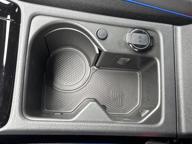 Volkswagen / Golf / Blau / / / LED-PLUS+ACC+SHZ+KEYLESS+KAMERA+18 ALU, Beispielbilder, ggf. teilweise mit Sonderausstattung