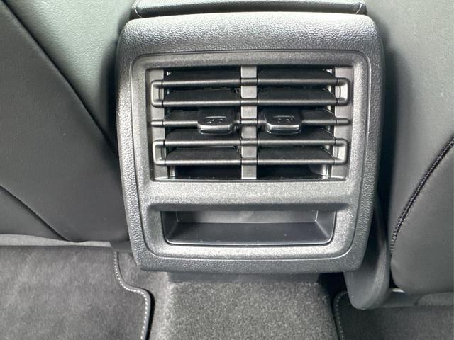 Volkswagen / Golf / Blau / / / LED-PLUS+ACC+SHZ+KEYLESS+KAMERA+18 ALU, Beispielbilder, ggf. teilweise mit Sonderausstattung
