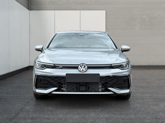 Volkswagen / Golf / Silber / / / LED-PLUS+ACC+SHZ+KEYLESS+KAMERA+18 ALU, Beispielbilder, ggf. teilweise mit Sonderausstattung