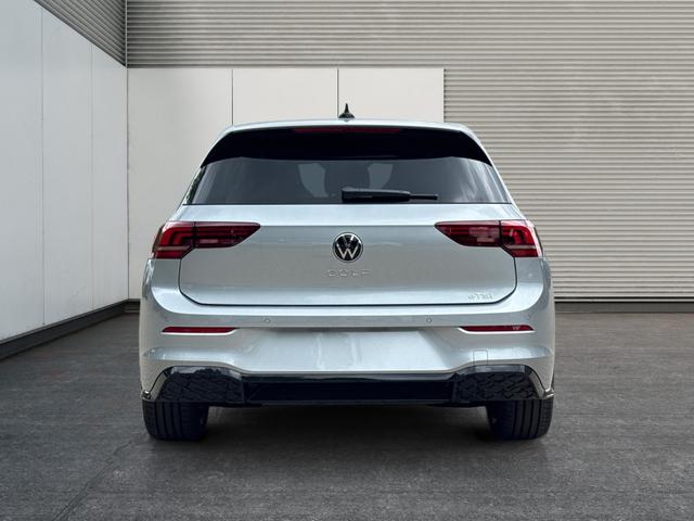 Volkswagen / Golf / Silber / / / LED-PLUS+ACC+SHZ+KEYLESS+KAMERA+18 ALU, Beispielbilder, ggf. teilweise mit Sonderausstattung
