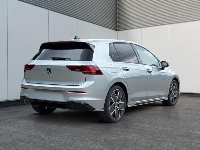Volkswagen / Golf / Silber / / / LED-PLUS+ACC+SHZ+KEYLESS+KAMERA+18 ALU, Beispielbilder, ggf. teilweise mit Sonderausstattung