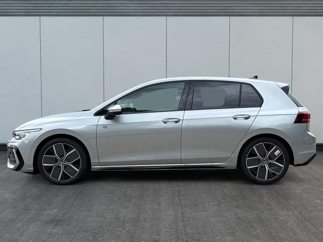 Volkswagen / Golf / Silber / / / LED-PLUS+ACC+SHZ+KEYLESS+KAMERA+18 ALU, Beispielbilder, ggf. teilweise mit Sonderausstattung