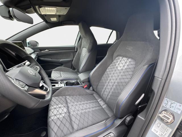 Volkswagen / Golf / Silber / / / LED-PLUS+ACC+SHZ+KEYLESS+KAMERA+18 ALU, Beispielbilder, ggf. teilweise mit Sonderausstattung