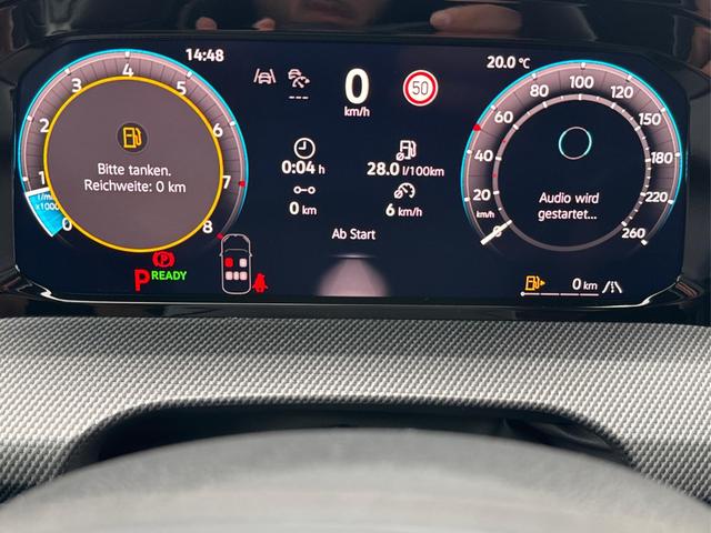 Volkswagen / Golf / Silber / / / LED-PLUS+ACC+SHZ+KEYLESS+KAMERA+18 ALU, Beispielbilder, ggf. teilweise mit Sonderausstattung